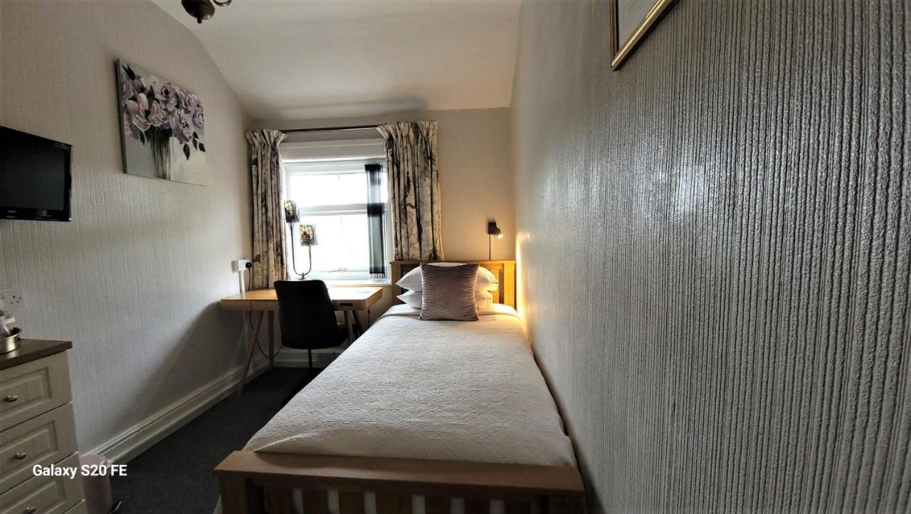 Greylands Guest House Llandrindod Wells Exterior foto